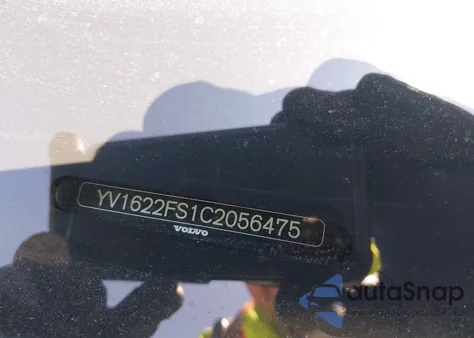 2012 Volvo S60 T5 z USA, uszkodzony, nr VIN YV1622FS1C2056475